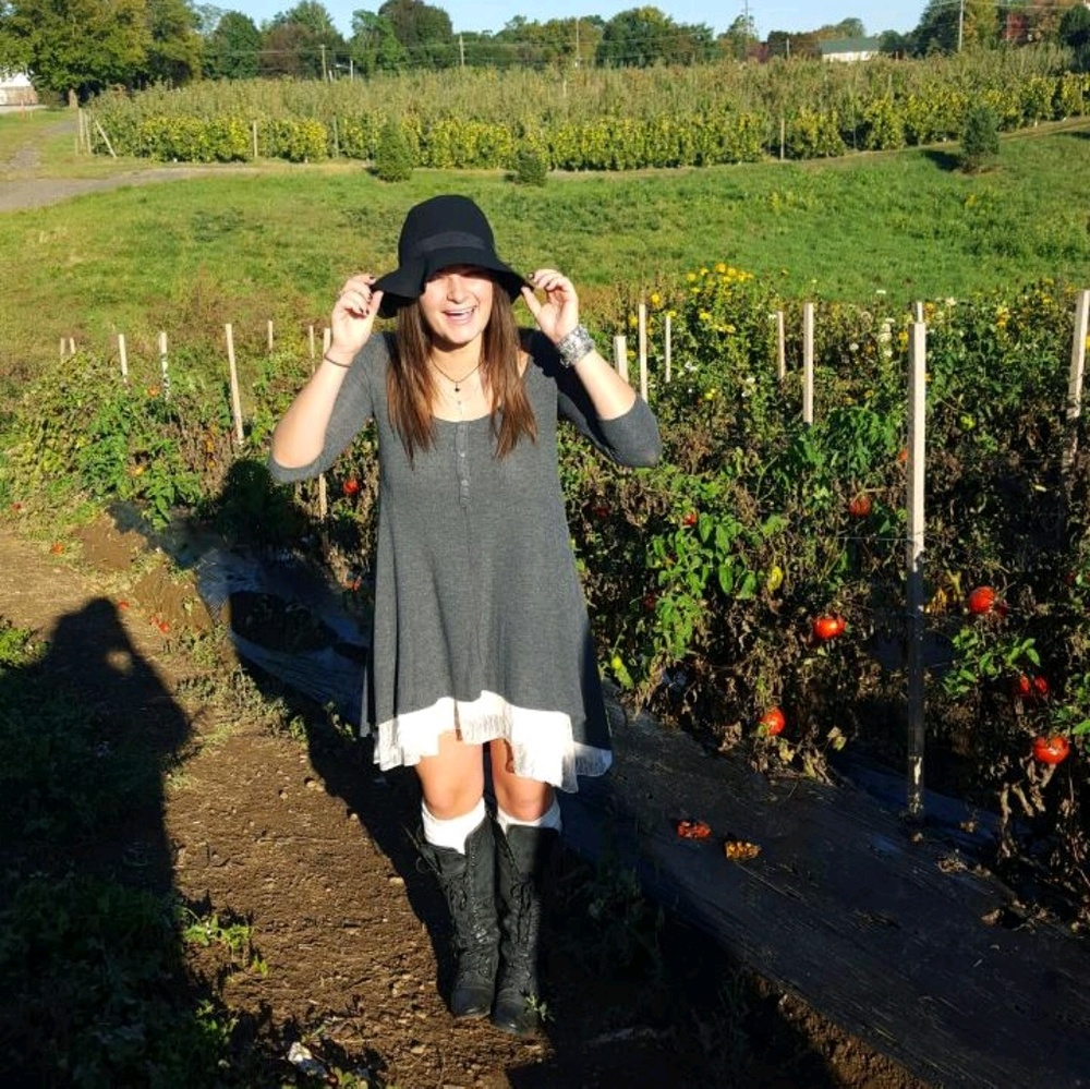Meet your Posher, Sunny
